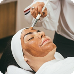 Tuổi Trẻ Và Quyết Định “Dao Kéo” Sớm – Lợi Hay Hại